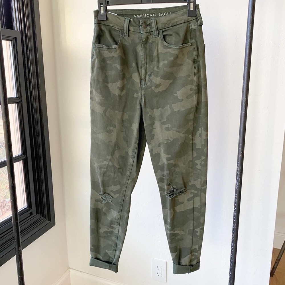 AMERICAN EAGLE OUTFITTERS Women's Green Camo Distressed Skinny Ankle Jeans sz 6R